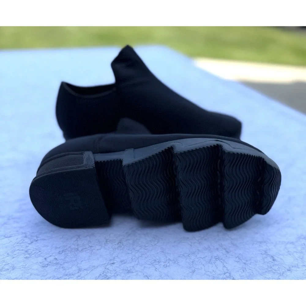 iRI NYC Wes Sneakers Black Unisex SZ 37 US 7 Slip Ons Neoprene Italian NEW